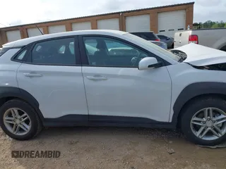 2020 Hyundai Kona SE with VIN KM8K12AA0LU433240, listed as a IAAI auction lot 41944156 with 31,375 mi miles. Bid and sale history available at carsss.com. Image 13.