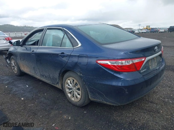 2016 Toyota Camry XLE with VIN 4T4BF1FK6GR519063, listed as a IAAI auction lot 41939684 with 162,544 mi miles. Bid and sale history available at carsss.com. Image 3.