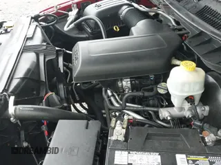 2015 Ram 1500 SLT z VIN 1C6RR6GG8FS674677, wystawiony jako IAAI lot #43548789 z przebiegiem 206 330 mil mil oraz . Historia ofert i sprzedaży dostępna na DreamBid. Obrazek 19.