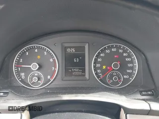 2010 Volkswagen Jetta Limited Edition с VIN 3VWRX7AJ6AM158664, выставлен на аукционе IAAI как лот 42205340 с пробегом 120 002 миль миль и . История ставок и продаж доступна на DreamBid. Изображение 7.