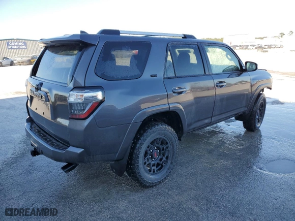2023 Toyota 4Runner SR5 Premium with VIN JTENU5JR5P6202999, listed as a Copart auction lot 47017445 with 9,289 mi miles and Salvage Title. Bid and sale history available at carsss.com. Image 3.
