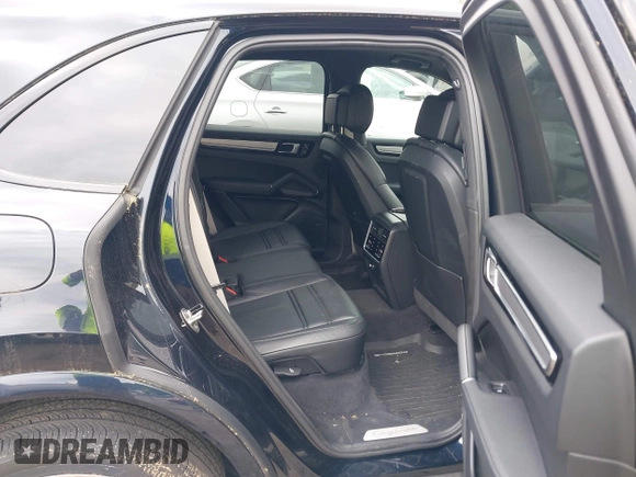 2023 Porsche Cayenne z VIN WP1AA2AY4PDA04443, wystawiony jako IAAI lot #42356928 z przebiegiem 29 630 mil mil oraz . Historia ofert i sprzedaży dostępna na DreamBid. Obrazek 8.