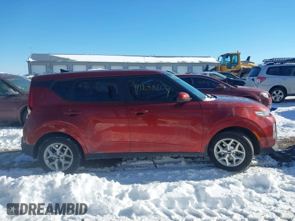 2020 Kia Soul LX with VIN KNDJ23AU6L7097430, listed as a IAAI auction lot 41288206 with 74,398 mi miles. Bid and sale history available at carsss.com. Image 13.