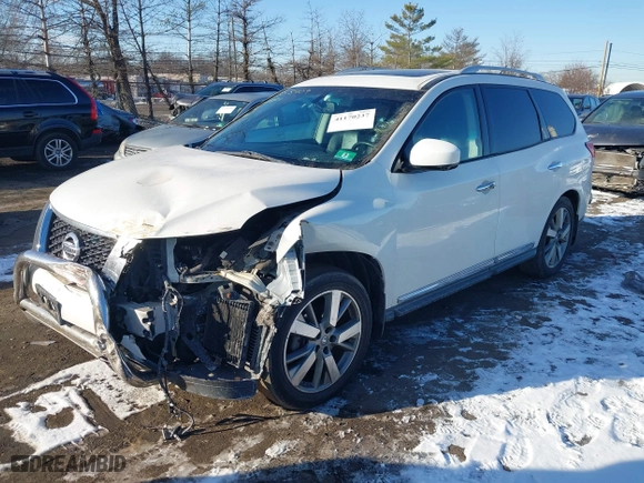 2014 Nissan Pathfinder SV with VIN 5N1AR2MN5EC655560, listed as a IAAI auction lot 41170237 with 101,665 mi miles. Bid and sale history available at carsss.com. Image 17.