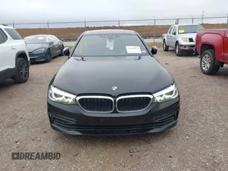 2019 BMW 5 Series 530i z VIN WBAJA5C52KWW06869, wystawiony jako IAAI lot #41494078 z przebiegiem 71 415 mil mil oraz . Historia ofert i sprzedaży dostępna na DreamBid. Obrazek 12.
