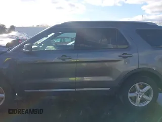 2017 Ford Explorer XLT with VIN 1FM5K8D82HGB23411, listed as a IAAI auction lot 41676863 with 140,972 mi miles and . Bid and sale history available at carsss.com. Image 14.