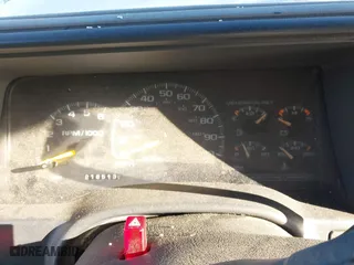 1998 Chevrolet Tahoe with VIN 3GNEK18R5WG130358, listed as a IAAI auction lot 41428005 with 218,513 mi miles. Bid and sale history available at carsss.com. Image 7.