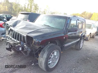 2006 Jeep Commander Limited z VIN 1J8HG58266C276460, wystawiony jako IAAI lot #41919899 z przebiegiem 216 785 mil mil oraz . Historia ofert i sprzedaży dostępna na DreamBid. Obrazek 2.