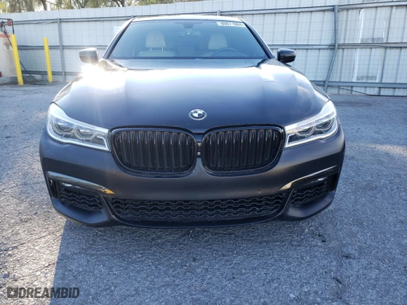 2018 BMW 7 Series 750i xDrive with VIN WBA7F2C51JB238443, listed as a Copart auction lot 80071884 with 83,708 mi miles and Salvage Title. Bid and sale history available at carsss.com. Image 5.