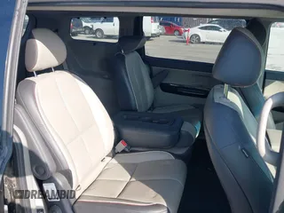 2016 Kia Sedona SX with VIN KNDMC5C11G6108175, listed as a IAAI auction lot 41860358 with 107,329 mi miles. Bid and sale history available at carsss.com. Image 8.