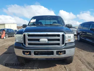 2005 Ford F-250 XL with VIN 1FTSW21515EB27458, listed as a IAAI auction lot 42209245 with 217,001 mi miles and . Bid and sale history available at DreamBid. Image 13.