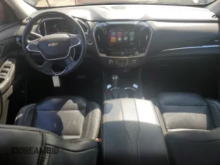 2018 Chevrolet Traverse Premier z VIN 1GNERKKW3JJ127918, wystawiony jako Copart lot #55438525 z przebiegiem 134 336 mil mil oraz Szkoda całkowita • Salvage title. Historia ofert i sprzedaży dostępna na DreamBid. Obrazek 8.
