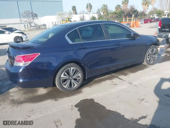 2009 Honda Accord Sdn LX with VIN 1HGCP26379A185646, listed as a IAAI auction lot 41831093 with 180,848 mi miles. Bid and sale history available at carsss.com. Image 4.