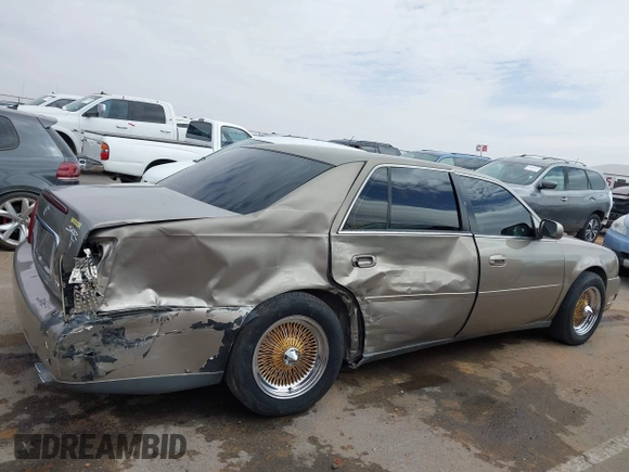 2003 Cadillac DeVille z VIN 1G6KD54Y63U223640, wystawiony jako IAAI lot #41704549 z przebiegiem 127 981 mil mil oraz . Historia ofert i sprzedaży dostępna na DreamBid. Obrazek 13.
