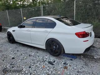 2015 BMW M5 with VIN WBSFV9C5XFD595229, listed as a Copart auction lot 63020514 with 0 mi miles and Salvage Title. Bid and sale history available at carsss.com. Image 2.