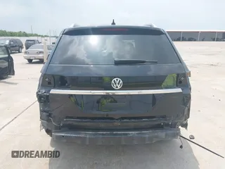 2018 Volkswagen Atlas SE с VIN 1V2DP2CA6JC599983, выставлен на аукционе IAAI как лот 42303421 с пробегом 79 747 миль миль и . История ставок и продаж доступна на DreamBid. Изображение 16.