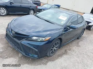 2021 Toyota Camry SE Nightshade with VIN 4T1G11AK5MU543890, listed as a IAAI auction lot 41904367 with 58,787 mi miles. Bid and sale history available at carsss.com. Image 2.