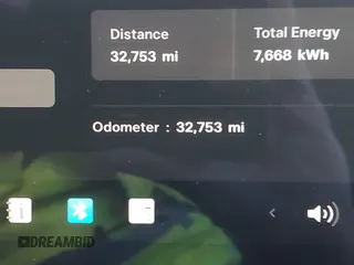 2021 Tesla Model 3 Standard Range Plus z VIN 5YJ3E1EA3MF043860, wystawiony jako IAAI lot #41214748 z przebiegiem 32 753 mil mil oraz . Historia ofert i sprzedaży dostępna na DreamBid. Obrazek 14.