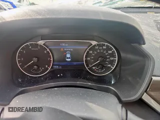 2025 Nissan Altima SV z VIN 1N4BL4DV6SN372211, wystawiony jako Copart lot #60165505 z przebiegiem 5 908 mil mil oraz Czysty tytuł • Clean title. Historia ofert i sprzedaży dostępna na DreamBid. Obrazek 9.