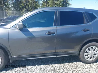 2018 Nissan Rogue SV with VIN KNMAT2MV8JP514622, listed as a IAAI auction lot 42045440 with 44,538 mi miles. Bid and sale history available at carsss.com. Image 15.