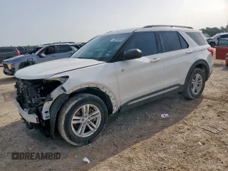2022 Ford Explorer XLT with VIN 1FMSK7DH2NGB67417, listed as a Copart auction lot 62845505 with 35,393 mi miles and Salvage title. Bid and sale history available at DreamBid. Image 1.