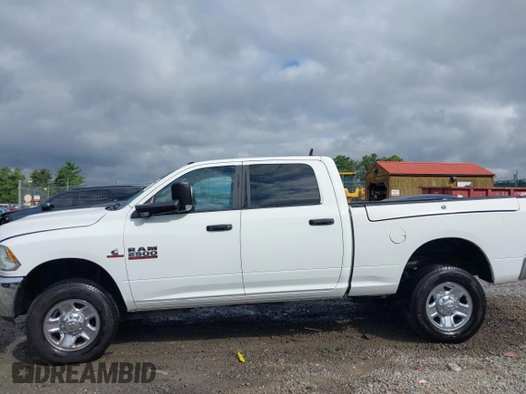 2018 Ram 2500 Tradesman with VIN 3C6UR5CL4JG207120, listed as a IAAI auction lot 40124581 with 191,567 mi miles and . Bid and sale history available at DreamBid. Image 15.
