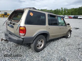 1999 Ford Explorer XLT with VIN 1FMZU32P7XUC32052, listed as a Copart auction lot 62865285 with 240,665 mi miles and Non repairable. Bid and sale history available at DreamBid. Image 3.