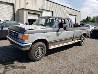 1991 Ford F-250 с VIN 1FTHX26GXMKA33256, выставлен на аукционе Copart как лот 59715565 с пробегом 93 443 миль миль и Чистый • Clean title. История ставок и продаж доступна на DreamBid. Изображение 1.