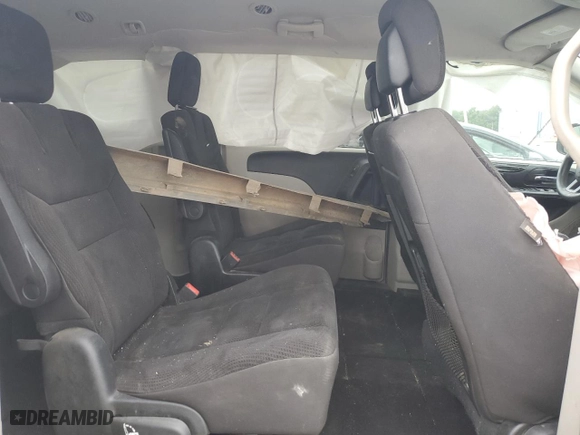 2019 Dodge Grand Caravan SE with VIN 2C4RDGBG2KR500832, listed as a Copart auction lot 73555844 with 130,599 mi miles and Clean Title. Bid and sale history available at carsss.com. Image 11.