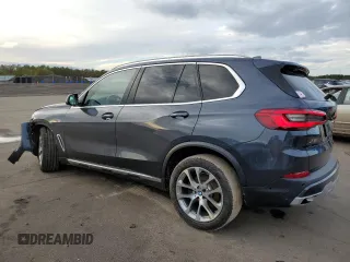 2020 BMW X5 xDrive40i with VIN 5UXCR6C0XLLL75042, listed as a Copart auction lot 70442352 with 31,604 mi miles. Bid and sale history available at carsss.com. Image 2.