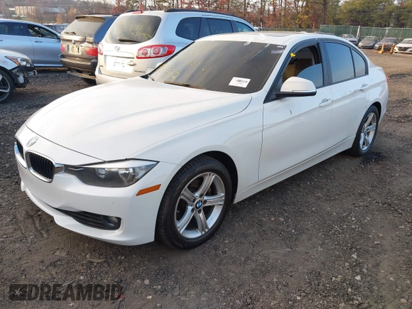 2014 BMW 3 Series 328i xDrive with VIN WBA3B5C52EF958635, listed as a IAAI auction lot 40916777 with 143,975 mi miles. Bid and sale history available at carsss.com. Image 16.