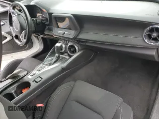 2019 Chevrolet Camaro 1LT z VIN 1G1FB3DS0K0117445, wystawiony jako Copart lot #53751235 z przebiegiem 53 581 mil mil oraz Szkoda całkowita • Salvage title. Historia ofert i sprzedaży dostępna na DreamBid. Obrazek 8.