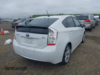 2010 Toyota Prius II with VIN JTDKN3DU5A0054601, listed as a IAAI auction lot 41670677 with 117,321 mi miles. Bid and sale history available at carsss.com. Image 4.