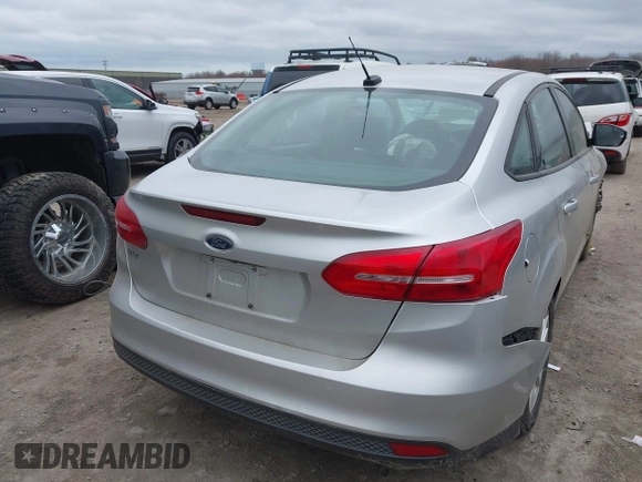 2015 Ford Focus SE with VIN 1FADP3F20FL262380, listed as a IAAI auction lot 42019840 with Not provided miles and . Bid and sale history available at DreamBid. Image 4.
