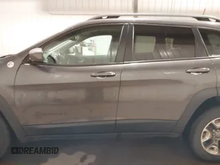 2019 Jeep Cherokee Trailhawk Elite with VIN 1C4PJMBX8KD298807, listed as a IAAI auction lot 41107062 with 79,685 mi miles. Bid and sale history available at carsss.com. Image 14.