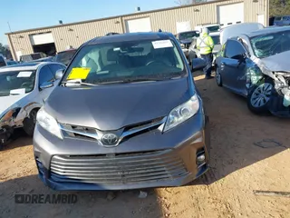 2019 Toyota Sienna XLE Auto Access Seat with VIN 5TDYZ3DC4KS971453, listed as a IAAI auction lot 41394821 with 93,308 mi miles. Bid and sale history available at carsss.com. Image 12.