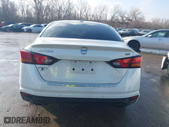2021 Nissan Altima SR with VIN 1N4BL4CV6MN416924, listed as a IAAI auction lot 41503293 with 86,146 mi miles and . Bid and sale history available at carsss.com. Image 16.