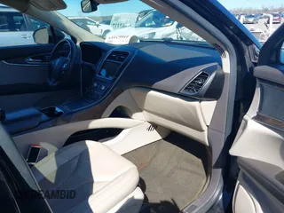 2016 Lincoln MKX Select with VIN 2LMTJ6KR1GBL60587, listed as a IAAI auction lot 41662337 with 169,187 mi miles. Bid and sale history available at carsss.com. Image 5.