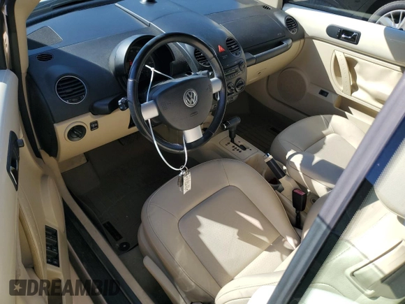 2010 Volkswagen Beetle Final Edition с VIN 3VWRW3AL0AM005940, выставлен на аукционе Copart как лот 49584805 с пробегом 95 727 миль миль и Списание • Salvage title. История ставок и продаж доступна на DreamBid. Изображение 8.
