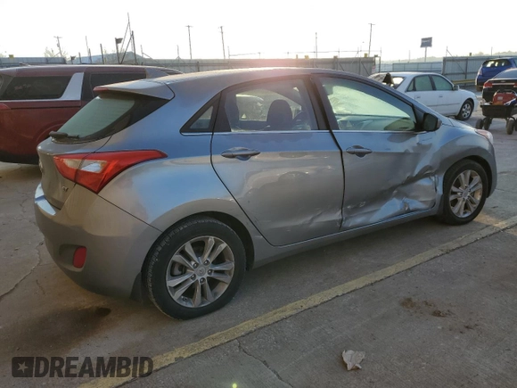2013 Hyundai Elantra GT with VIN KMHD35LE0DU133557, listed as a Copart auction lot 82299033 with 82,138 mi miles and Salvage Title. Bid and sale history available at carsss.com. Image 3.