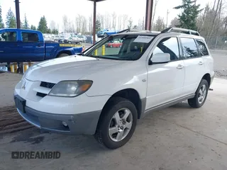 2003 Mitsubishi Outlander XLS with VIN JA4LZ41G33U092413, listed as a IAAI auction lot 41904961 with 178,691 mi miles. Bid and sale history available at carsss.com. Image 17.