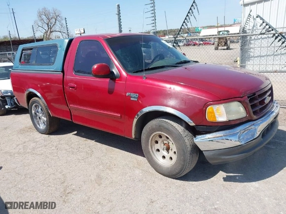 1999 Ford F-150 Work Series with VIN 1FTRF17W0XNB19833, listed as a IAAI auction lot 41993435 with 1 mi miles. Bid and sale history available at carsss.com. Image 1.
