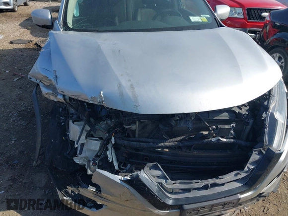 2018 Nissan Rogue SV with VIN KNMAT2MVXJP517232, listed as a IAAI auction lot 41924893 with 205,932 mi miles. Bid and sale history available at carsss.com. Image 6.