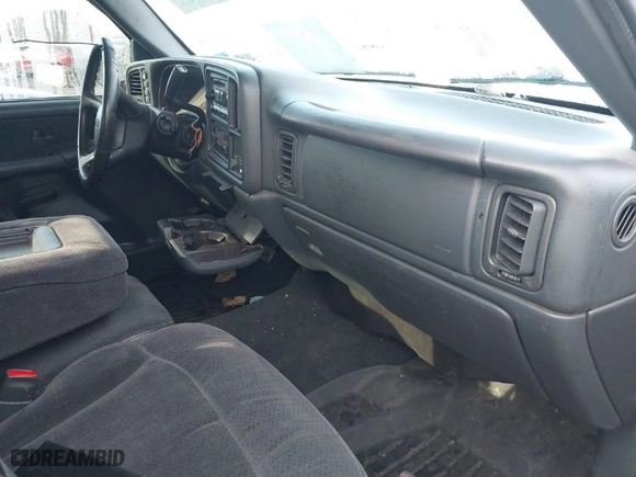 1999 Chevrolet Silverado 2500 LS with VIN 1GCGK29U0XZ177843, listed as a IAAI auction lot 41854970 with NaN miles. Bid and sale history available at carsss.com. Image 5.