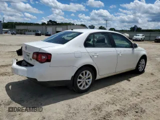 2010 Volkswagen Jetta SE с VIN 3VWRX7AJ8AM126914, выставлен на аукционе Copart как лот 56363645 с пробегом 107 149 миль миль и Списание • Salvage title. История ставок и продаж доступна на DreamBid. Изображение 3.