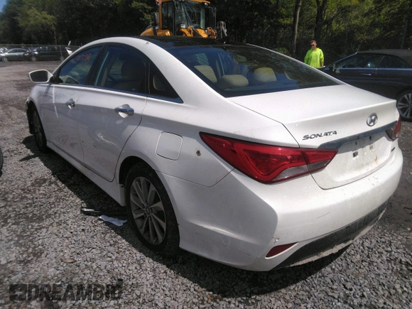 2014 Hyundai Sonata SE with VIN 5NPEC4AC3EH896740, listed as a IAAI auction lot 40032340 with 131,394 mi miles and . Bid and sale history available at DreamBid. Image 3.