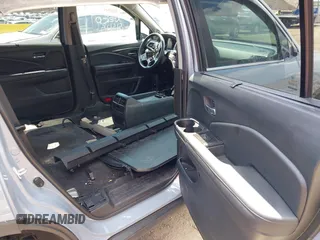 2022 Honda Pilot Special Edition with VIN 5FNYF6H27NB104990, listed as a IAAI auction lot 42219770 with 23,200 mi miles and . Bid and sale history available at DreamBid. Image 8.