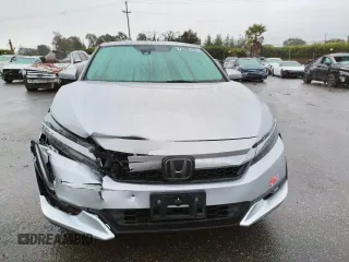 2018 Honda Clarity Touring with VIN JHMZC5F34JC014964, listed as a Copart auction lot 73206152 with 45,440 mi miles. Bid and sale history available at carsss.com. Image 5.