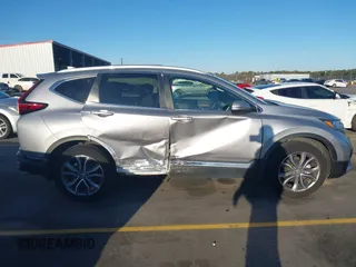 2022 Honda CR-V Touring with VIN 2HKRW2H90NH639946, listed as a IAAI auction lot 41857016 with 47,309 mi miles. Bid and sale history available at carsss.com. Image 13.