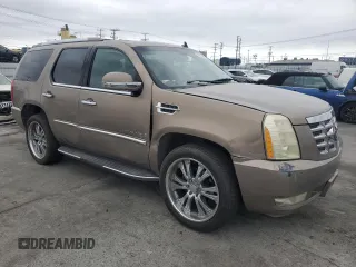 2007 Cadillac Escalade z VIN 1GYEC63887R282843, wystawiony jako Copart lot #53386595 z przebiegiem 170 034 mil mil oraz Szkoda całkowita • Salvage title. Historia ofert i sprzedaży dostępna na DreamBid. Obrazek 4.